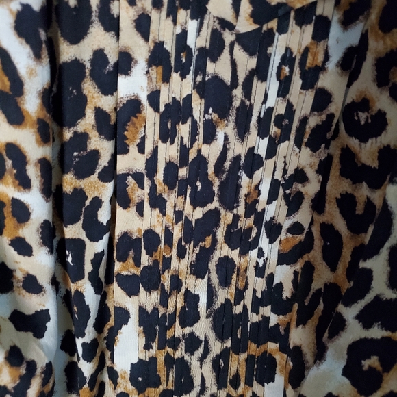 572- Express Spaghetti Strap animal print top elastic at hem v-neck size small - Picture 3 of 12